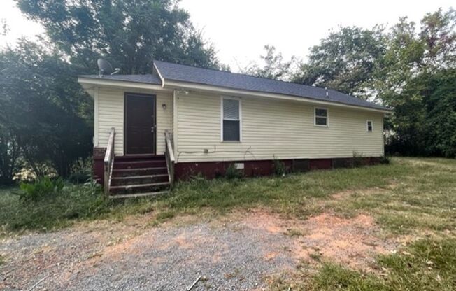 3 beds, 2 baths, $1,495