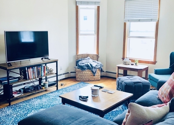 608 E 2 ST