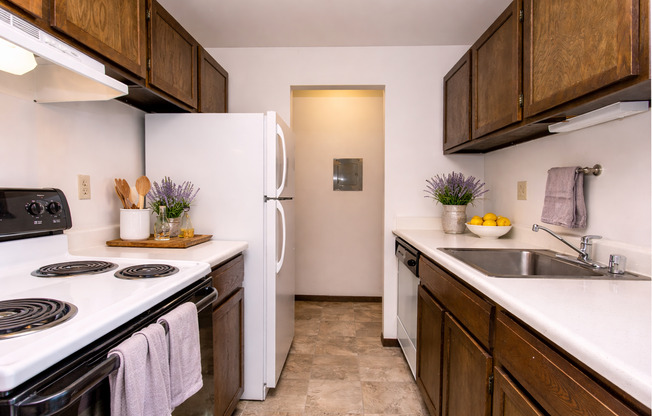 English Meadows Apartment Homes, Greenfield WI