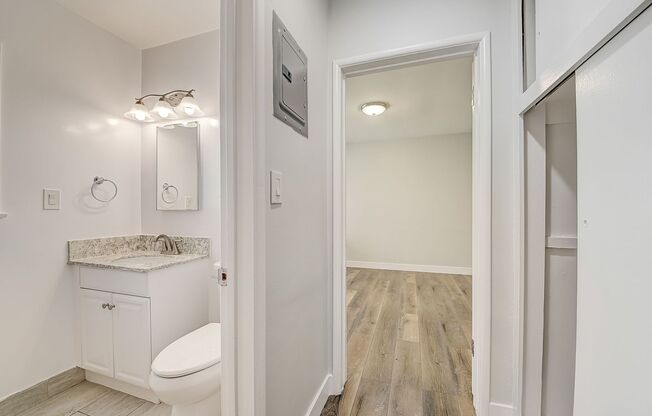 1 bed, 1 bath, 695 sqft, $1,598, Unit 19