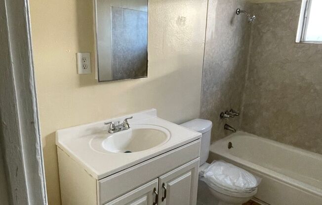 1 bed, 1 bath, $1,750, Unit 520-4