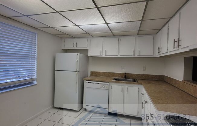 1 bed, 1 bath, 621 sqft, $1,795, Unit V219