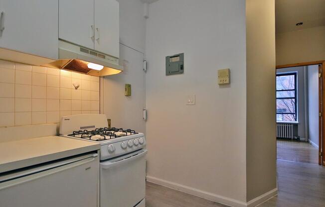 34 E 7th St, New York NY 4f