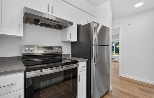 1 bed, 1 bath, 735 sqft, $1,895, Unit 101