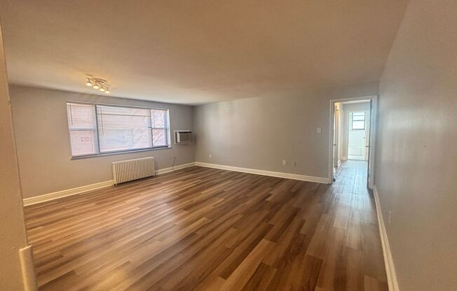 2 beds, 1 bath, 800 sqft, $1,790, Unit 6230 Fifth Ave. #120D