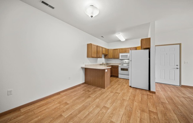 Remington Village Apartments Vacant Dining Room