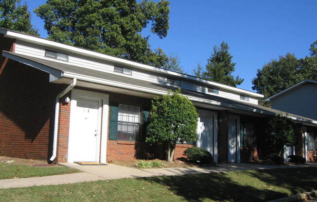 1 bed, 1 bath, 600 sqft, $1,190, Unit C1