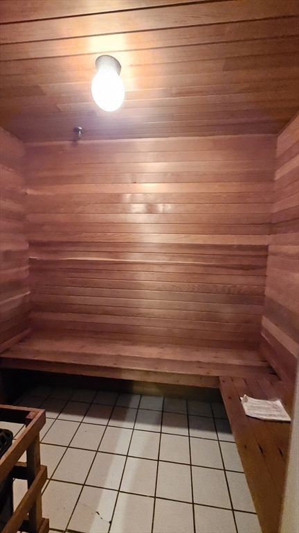 2 beds, 2 baths, 1,098 sqft, $3,100, Unit 416