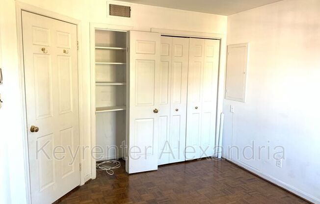 2 beds, 1 bath, 703 sqft, $2,500