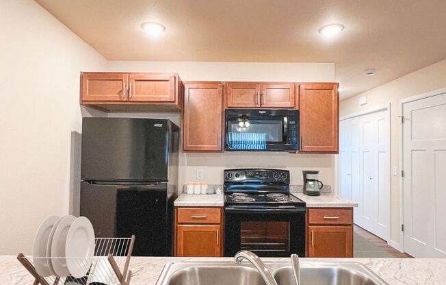 1 bed, 1 bath, 705 sqft, $1,150, Unit AT 715-60