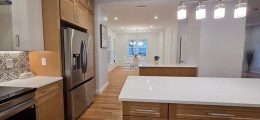 4 beds, 2.5 baths, 2,955 sqft, $6,000