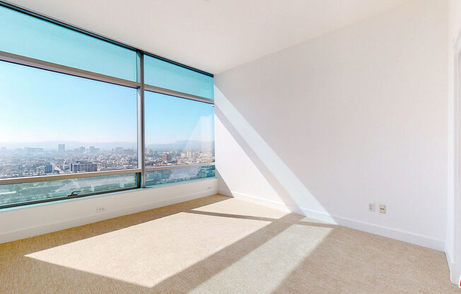 2 beds, 3 baths, 1,800 sqft, $6,750, Unit 32D