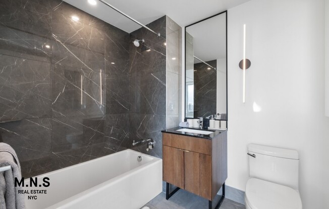 2 beds, 2 baths, $4,330, Unit 1101