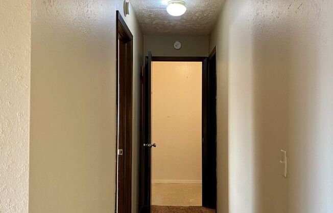 1 bed, 1 bath, 850 sqft, $925, Unit 8-835