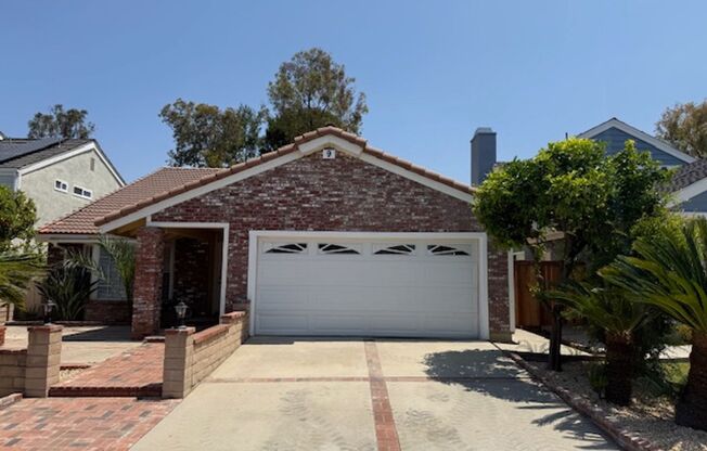 9 Field - Beautiful 4 Bedroom 2 Bath Single-Family Home in Irvine!