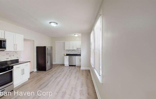 71 Lilac St
