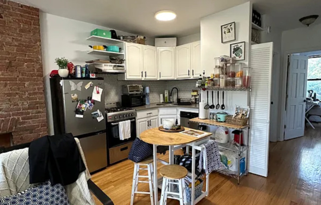 330 9 ST