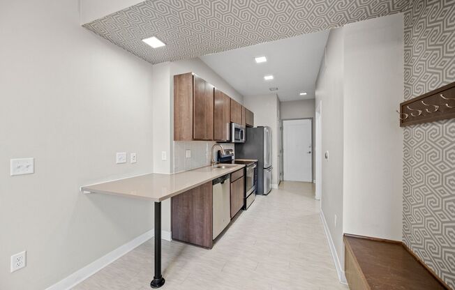 Studio, 1 bath, 460 sqft, $999, Unit 403