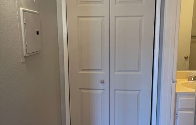 7817 Vineland Avenue