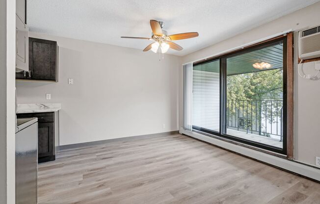 1 bed, 1 bath, 780 sqft, $1,325, Unit E-308