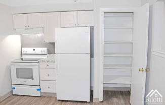 3 beds, 2 baths, 1,104 sqft, $1,925, Unit 262-11