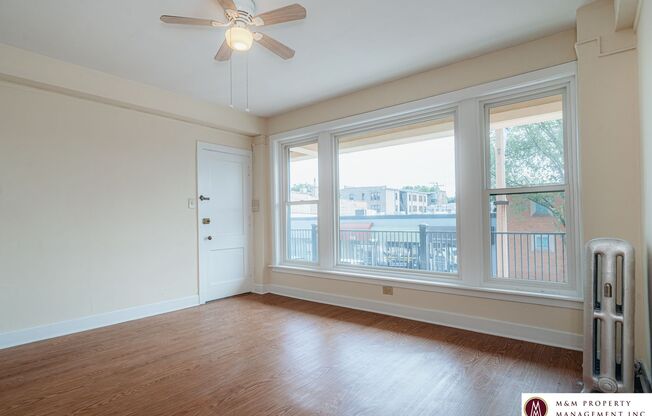 817 Oak Park