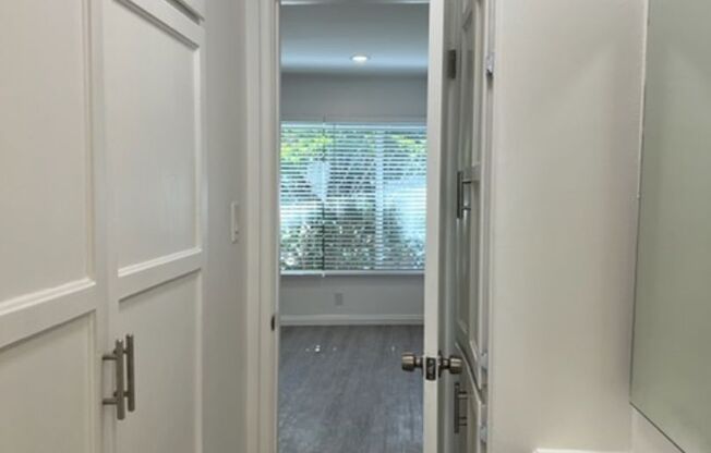 Studio, 1 bath, 400 sqft, $1,850, Unit 1249 A