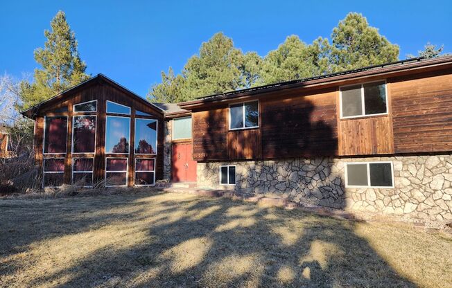 Long Realty & Property Management - 5 Bedroom home located close to Foothills in Lakewood