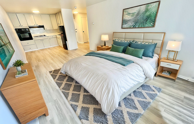 IMG_9222 - Bedroom - Modern - 24