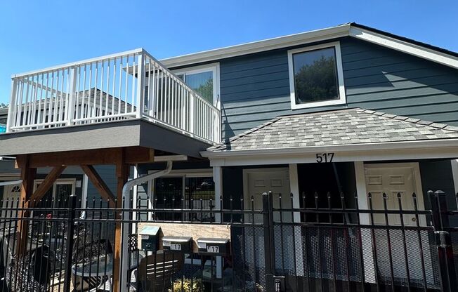 1 bedroom one bath condo in the heart of Downtown Renton