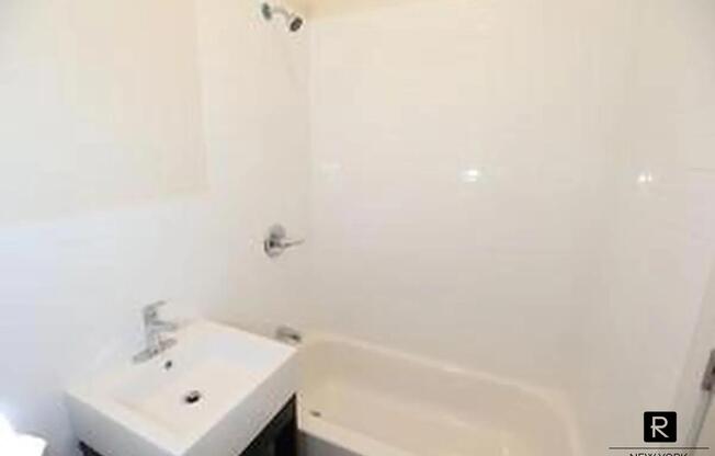 211 WYCKOFF AVE
