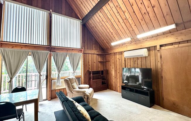 Available Now - Highly Desired 2 Bedroom, 1 Bath, Duplex in Manoa Valley!