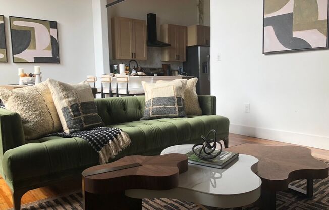 1 bed, 1 bath, 780 sqft, $1,300, Unit F-107