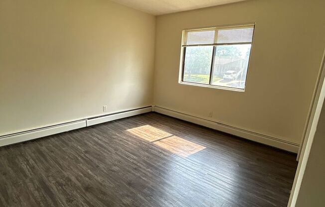 2 beds, 1 bath, 800 sqft, $865, Unit 310-02