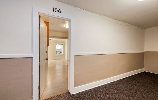 Studio, 1 bath, 359 sqft, $1,295, Unit 106