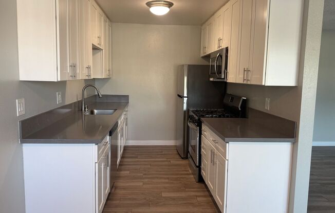 2 beds, 2 baths, 1,000 sqft, $2,505, Unit B59