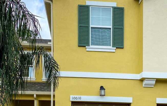 **NEW 3 BEDROOM TOWNHOUSE IN EAST ORLANDO READY FOR MOVE IN **