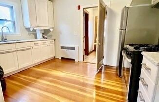 2 beds, 1 bath, 1,343 sqft, $2,450, Unit 2