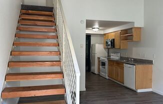 2 beds, 1 bath, 700 sqft, $1,495, Unit 214