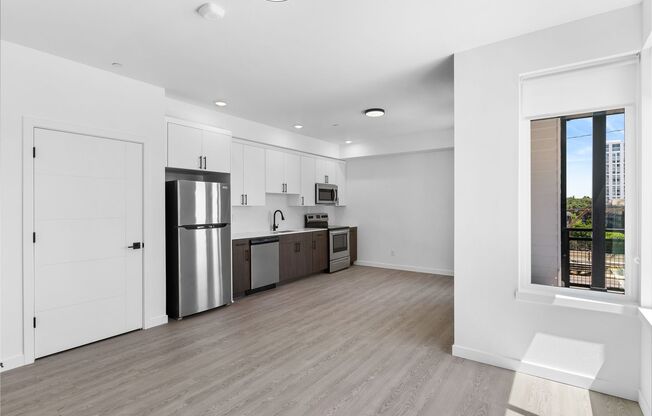 1 bed, 1 bath, 575 sqft, $1,395, Unit 6