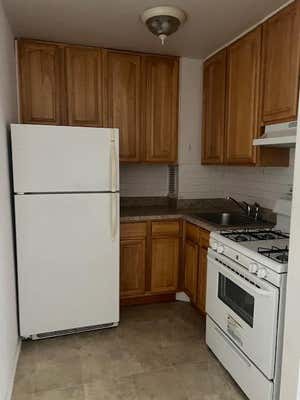 Studio, 1 bath, $1,800, Unit 4S