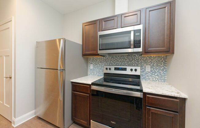 1 bed, 1 bath, 841 sqft, $1,600, Unit 401