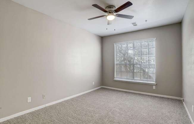 1 bed, 1 bath, 819 sqft, $1,139