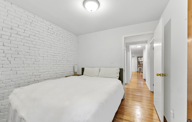 355 W 20 ST