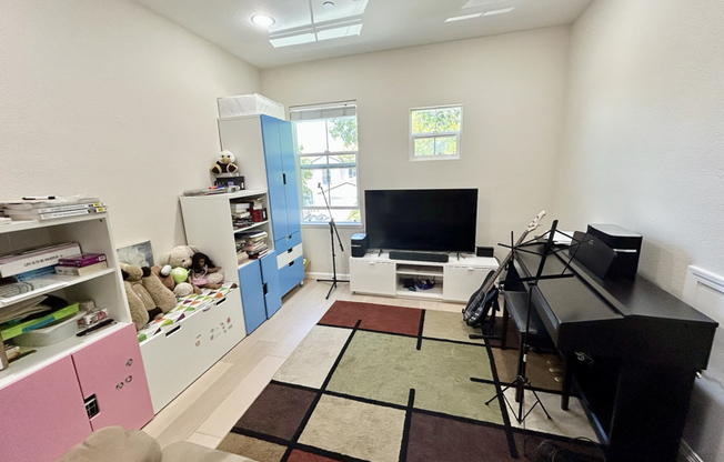 40 PORTSMOUTH DR