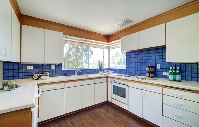 4Bd/1.75Ba Seattle Home
