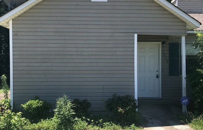 2 Bedroom 2 Bath Duplex Located off of Veterans Memorial Hwy