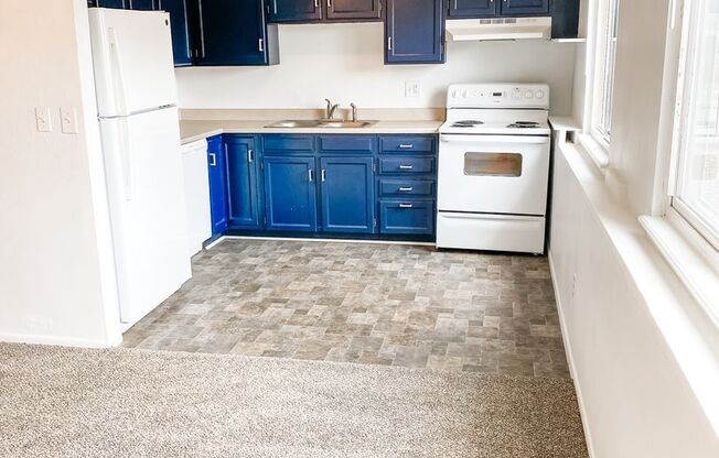 2 beds, 1 bath, 825 sqft, $1,045, Unit C