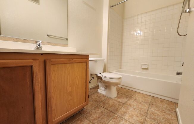 2 beds, 2 baths, $1,350