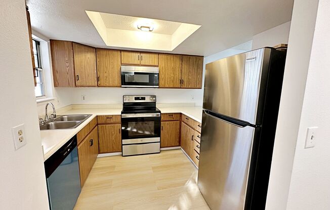 REMODELED 2 BEDROOM CONDO